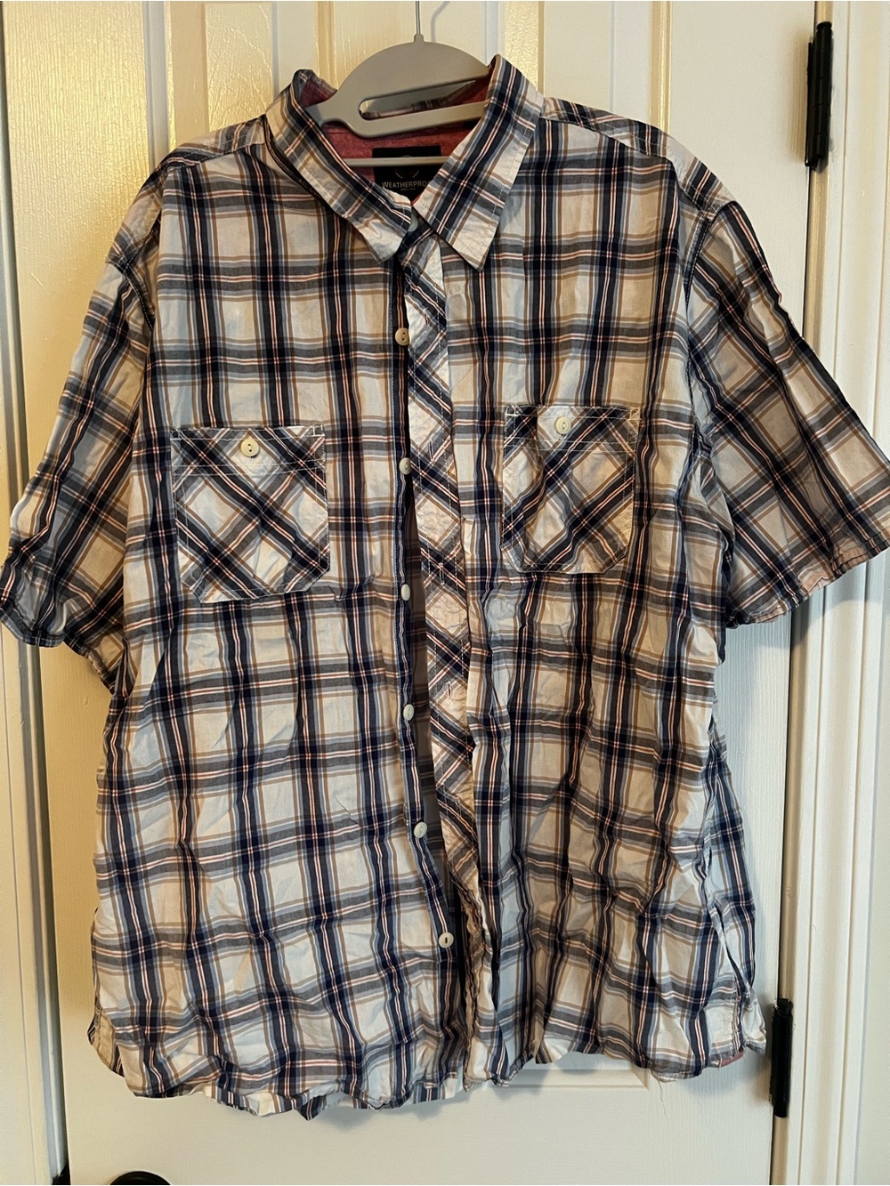Weatherproof Short-Sleeve Plaid Button-Down Shirt in White and Navy